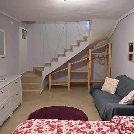 Greg's Cozy Apartment, Up To 4 Guests In Kalamaria * سالونيك