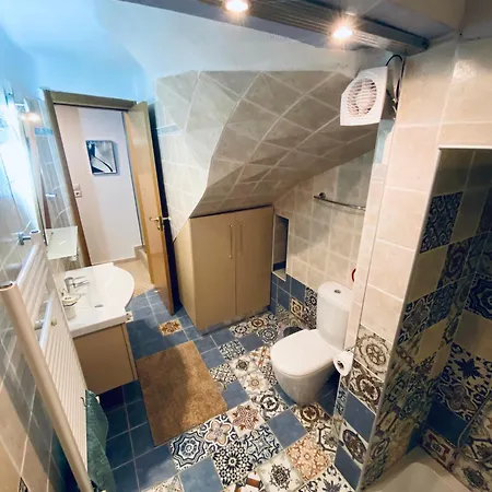 Greg's Cozy Apartment, Up To 4 Guests In Kalamaria Apartament