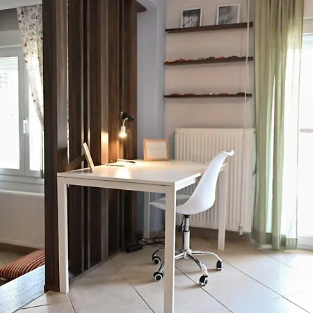 Apartament Greg's Cozy Apartment, Up To 4 Guests In Kalamaria Saloniki
