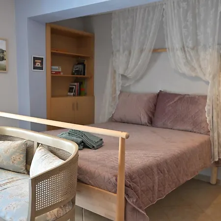 Greg's Cozy Apartment, Up To 4 Guests In Kalamaria Apartament Saloniki