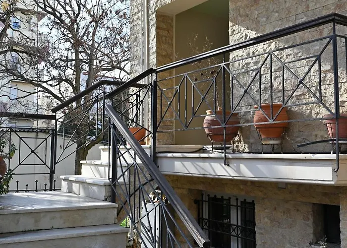 Greg's Cozy Apartment, Up To 4 Guests In Kalamaria Salonic
